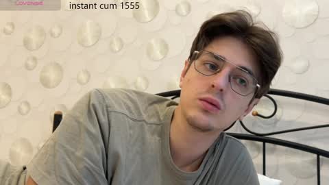 Snapshot of yourhotchristian chatting on 01-19-25, 06:20 Chris online show from 01-19-25, 06:20