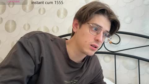 Snapshot of yourhotchristian chatting on 01-27-25, 09:13 Chris online show from 01-27-25, 09:13