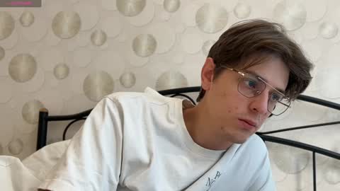 Snapshot of yourhotchristian chatting on 02-03-25, 08:13 Chris online show from 02-03-25, 08:13