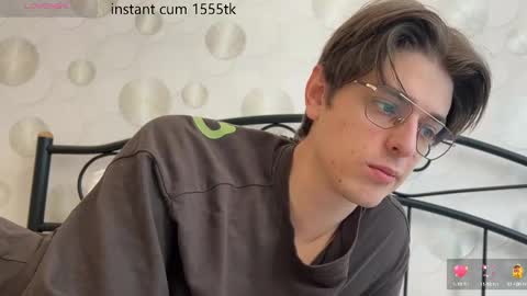 Snapshot of yourhotchristian chatting on 02-17-25, 07:26 Chris online show from 02-17-25, 07:26