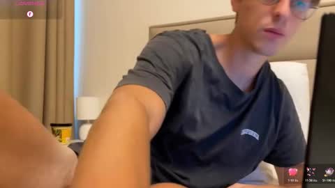 Snapshot of yourhotchristian chatting on 10-24-25, 07:49 Chris online show from 10-24-25, 07:49