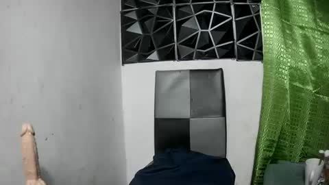 Snapshot of yourhotdodz chatting on 09-08-25, 05:12 yourhotdodz online show from 09-08-25, 05:12