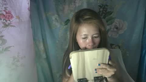 Snapshot of yourlenda chatting on 02-15-26, 03:42 Glenda online show from 02-15-26, 03:42