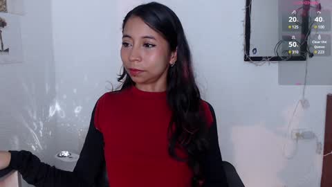 Snapshot of yourlittle_cherry chatting on 01-16-25, 07:10 Cherry online show from 01-16-25, 07:10