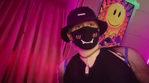 Snapshot of yourlocalfemboy20 chatting on 02-08-26, 06:06 yourlocalfemboy20 online show from 02-08-26, 06:06