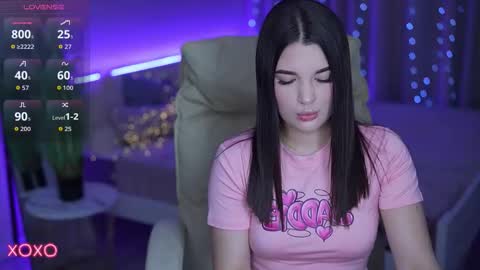 L O L A online show from 10-27-25, 09:08