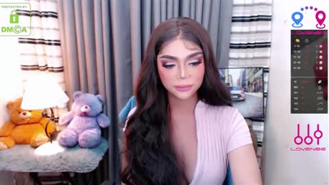 Snapshot of yourloveable chatting on 10-06-25, 06:49 CHARLOTTE online show from 10-06-25, 06:49