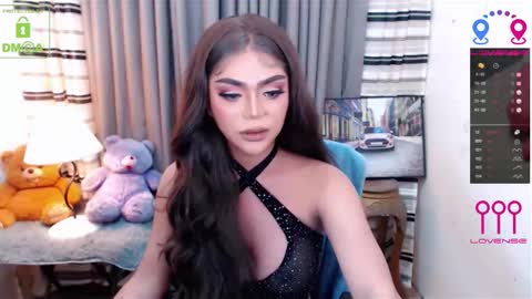 Snapshot of yourloveable chatting on 10-17-25, 01:20 CHARLOTTE online show from 10-17-25, 01:20