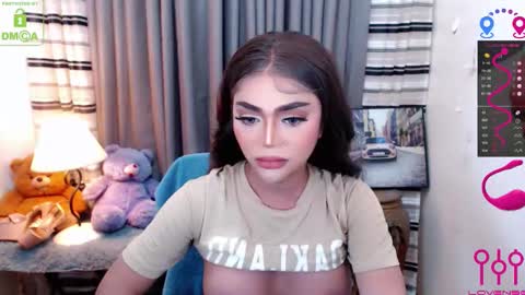 Snapshot of yourloveable chatting on 11-16-25, 07:30 CHARLOTTE online show from 11-16-25, 07:30