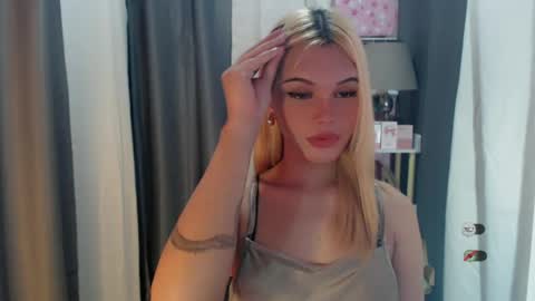 KYLIE MORE online show from 06-20-26, 06:49