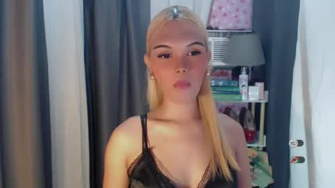 KYLIE MORE online show from 07-20-26, 10:39