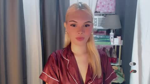 KYLIE MORE online show from 07-21-26, 05:21