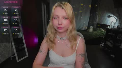 Snapshot of yourlovelyeve chatting on 03-20-26, 05:18 Eve online show from 03-20-26, 05:18