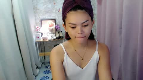 Snapshot of yourlovelytranspinay chatting on 02-16-26, 01:35 your lovely Dina online show from 02-16-26, 01:35