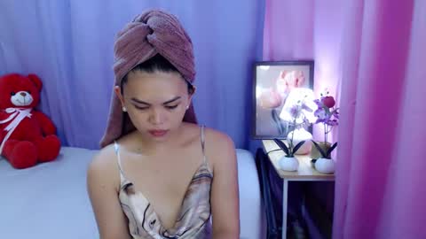 Snapshot of yourlovelytranspinay chatting on 05-11-26, 01:44 your lovely Dina online show from 05-11-26, 01:44