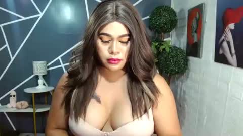 Snapshot of yourlovesweety chatting on 05-19-26, 01:56 yourlovesweety online show from 05-19-26, 01:56