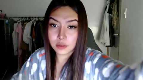 Snapshot of yourlovetifannyx chatting on 02-25-25, 06:03 tifanny online show from 02-25-25, 06:03