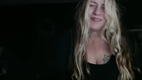 Snapshot of yourmomma999 chatting on 12-14-24, 10:56 yourmomma999 online show from 12-14-24, 10:56