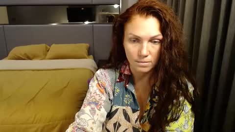 yourmysterycharm online show from 01-21-25, 03:26