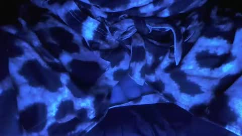 Snapshot of youroneshot chatting on 02-07-25, 07:06 youroneshot online show from 02-07-25, 07:06