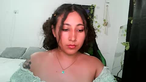 Snapshot of yourownerserena chatting on 01-27-25, 05:14 Serena online show from 01-27-25, 05:14