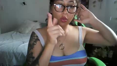 Snapshot of yourownerserena chatting on 01-28-25, 07:42 Serena online show from 01-28-25, 07:42