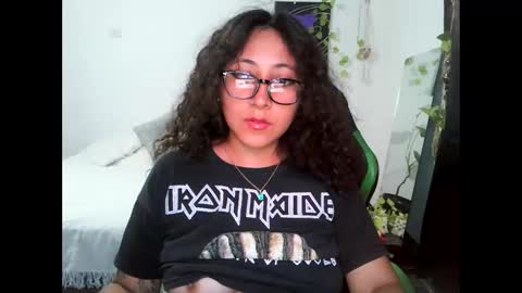 Snapshot of yourownerserena chatting on 01-29-25, 04:58 Serena online show from 01-29-25, 04:58