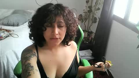 Snapshot of yourownerserena chatting on 09-22-25, 03:14 Serena online show from 09-22-25, 03:14