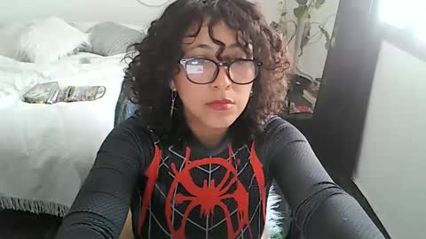 Snapshot of yourownerserena chatting on 09-25-25, 02:32 Serena online show from 09-25-25, 02:32