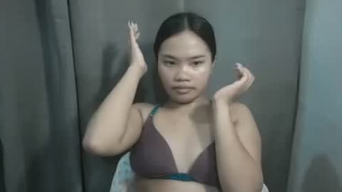 Snapshot of yourpinay_belle chatting on 03-29-26, 11:32 Belle online show from 03-29-26, 11:32