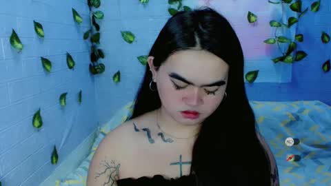 Snapshot of yourprincessthea chatting on 02-15-25, 03:09 yourprincessthea online show from 02-15-25, 03:09