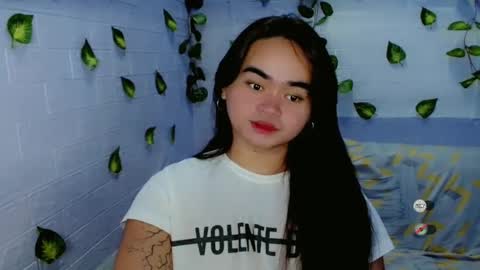 Snapshot of yourprincessthea chatting on 02-28-25, 01:58 yourprincessthea online show from 02-28-25, 01:58