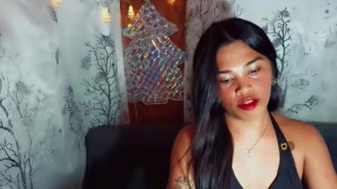 Snapshot of yourqueen_19 chatting on 05-07-26, 02:00 yourqueen_19 online show from 05-07-26, 02:00