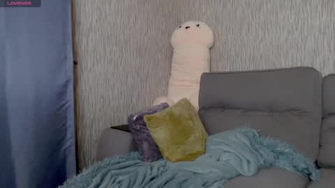 Snapshot of yourr_muse chatting on 02-19-25, 11:57 Yourr Muse online show from 02-19-25, 11:57