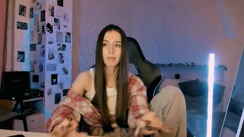 Eva online show from 09-12-25, 09:37