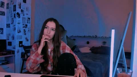 Eva online show from 10-08-25, 07:22