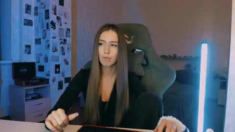 Eva online show from 11-09-25, 07:56