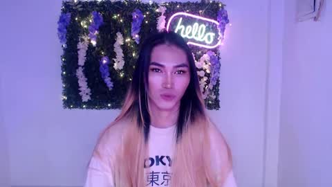 Snapshot of yoursexservice chatting on 12-04-24, 01:03 online show from 12-04-24, 01:03