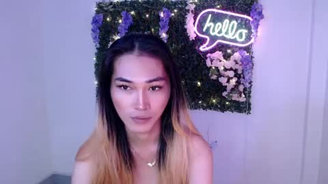 Snapshot of yoursexservice chatting on 12-18-24, 12:43 online show from 12-18-24, 12:43