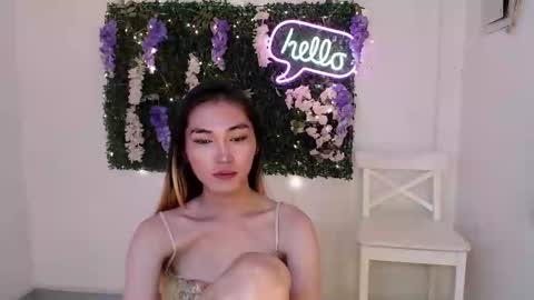 Snapshot of yoursexservice chatting on 02-04-25, 02:28 online show from 02-04-25, 02:28