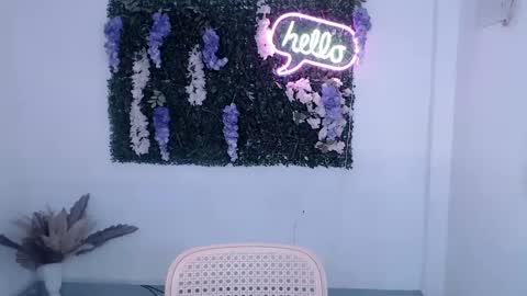 Snapshot of yoursexservice chatting on 03-11-25, 11:48 online show from 03-11-25, 11:48