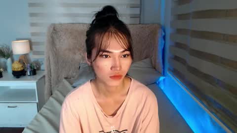 Snapshot of yoursexservice chatting on 09-28-25, 10:37 online show from 09-28-25, 10:37