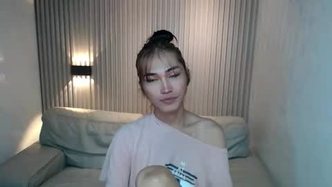 Snapshot of yoursexservice chatting on 10-24-25, 11:34 online show from 10-24-25, 11:34