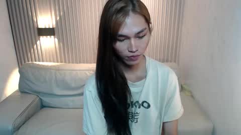 Snapshot of yoursexservice chatting on 11-05-25, 12:32 online show from 11-05-25, 12:32