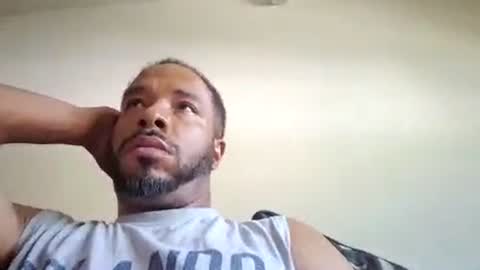 Snapshot of yoursexydaddy8181 chatting on 08-04-26, 07:05 yoursexydaddy8181 online show from 08-04-26, 07:05