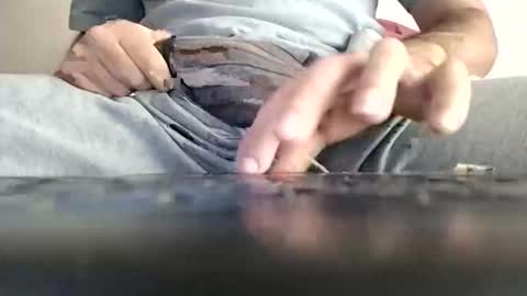 Snapshot of yoursexymr chatting on 10-23-25, 02:38 Mark online show from 10-23-25, 02:38