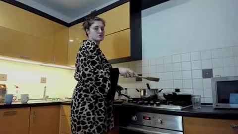 yoursexywifey online show from 09-29-25, 04:34