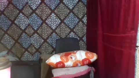 Snapshot of yourshygirl82 chatting on 01-04-25, 11:38 im MAY online show from 01-04-25, 11:38