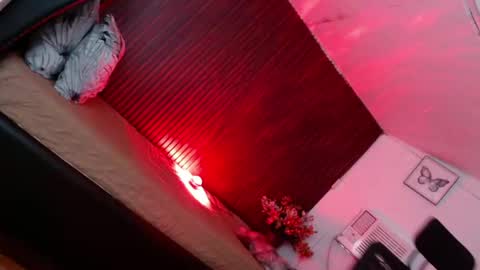 Snow Galvez online show from 02-13-25, 05:37