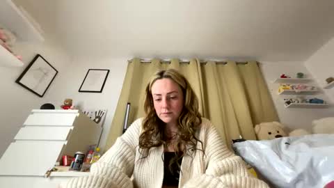 Snapshot of yoursofiablack chatting on 10-15-25, 03:45 yoursofiablack online show from 10-15-25, 03:45